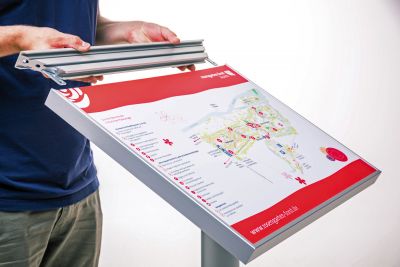 Pultschild mit 1 Säule A3 (quer/hoch) incl. Digitaldruck